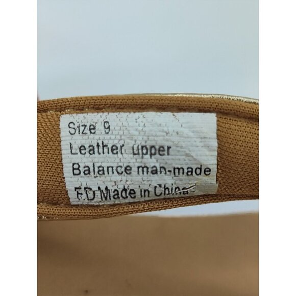 Volatile Women's Trailblazer Gold Thong Leather Sandals Size 9 US - Picture 8 of 8